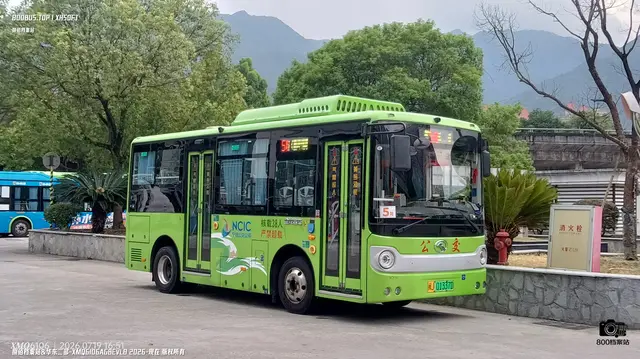 闽J 01337D