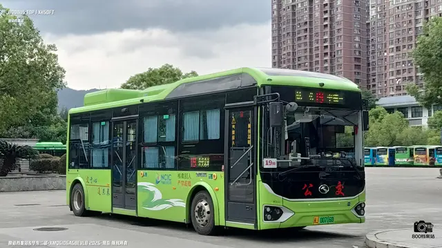 闽J 00716D