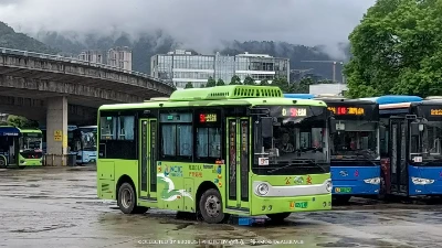 闽J 02717D