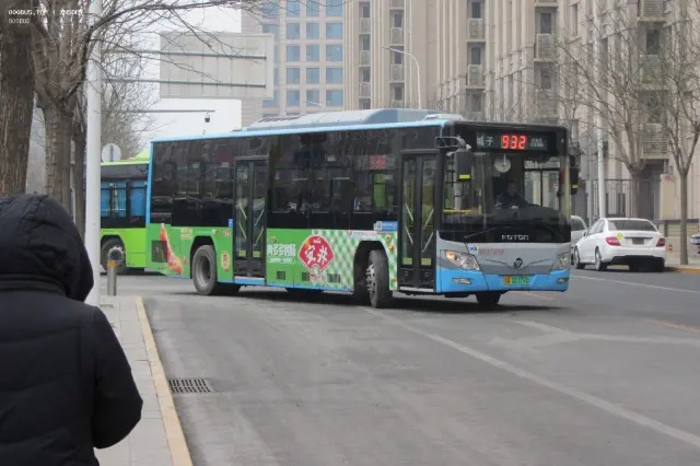800BUS