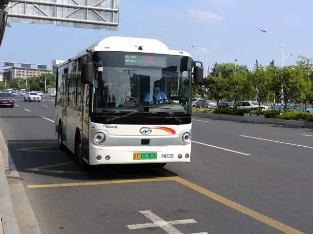 苏E02282D