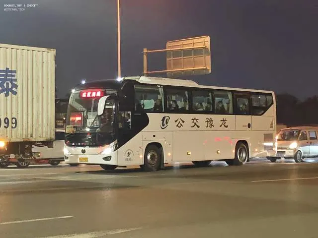 59925