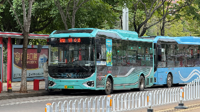 云F 07373D