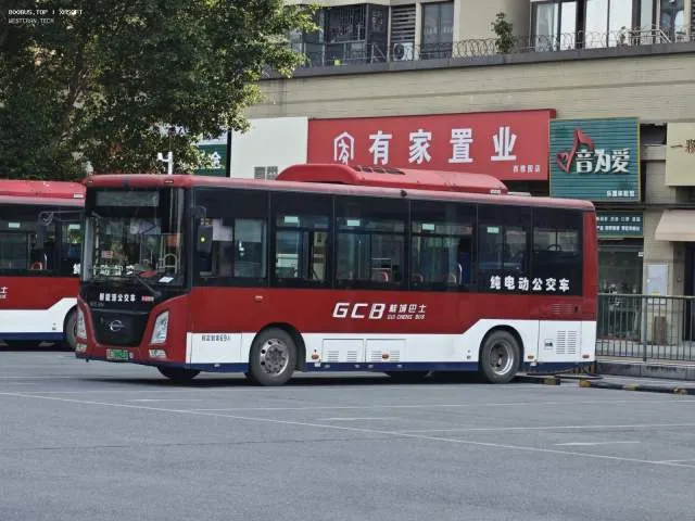 粤E04425D