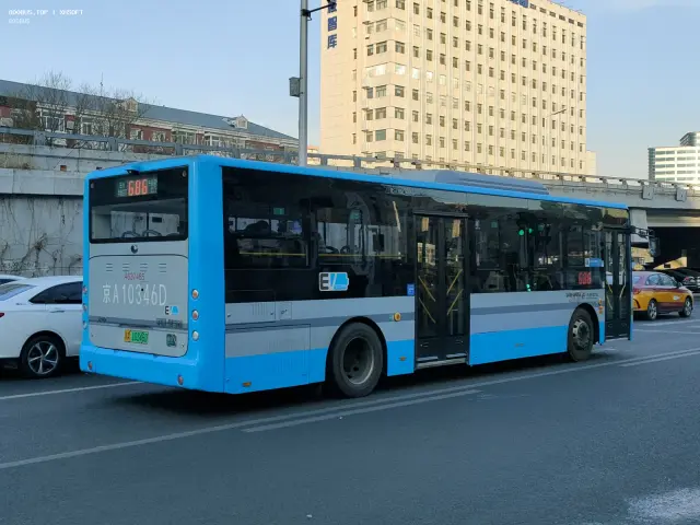 800BUS
