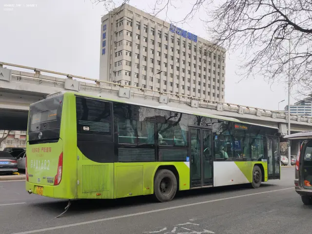 800BUS