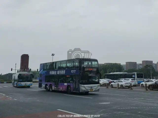 京A AU889
