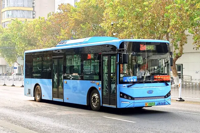 800BUS