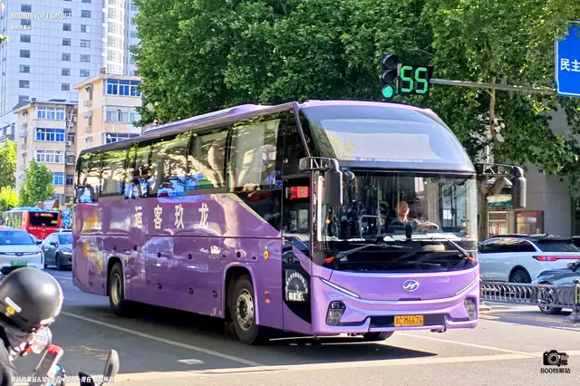 津C M6676