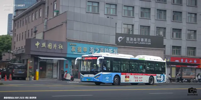 800BUS
