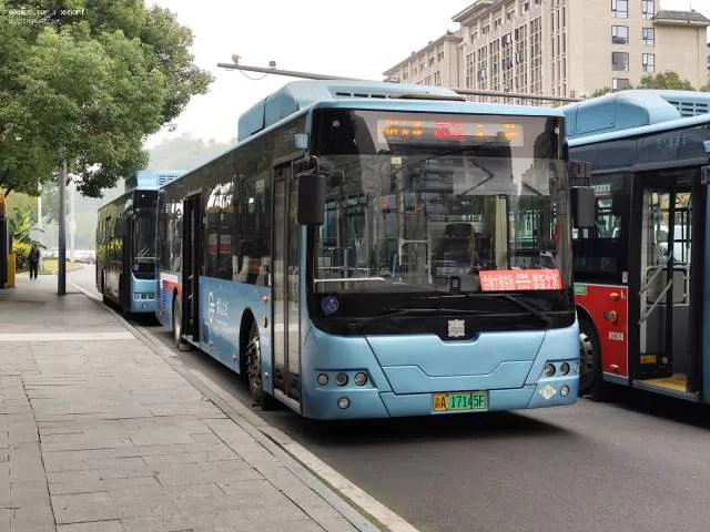 渝A 17145F