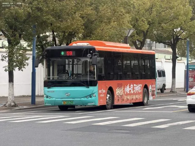 苏E03129D