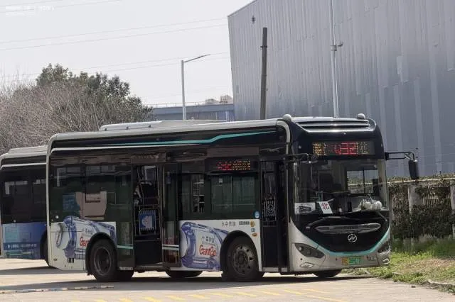 苏E08917D