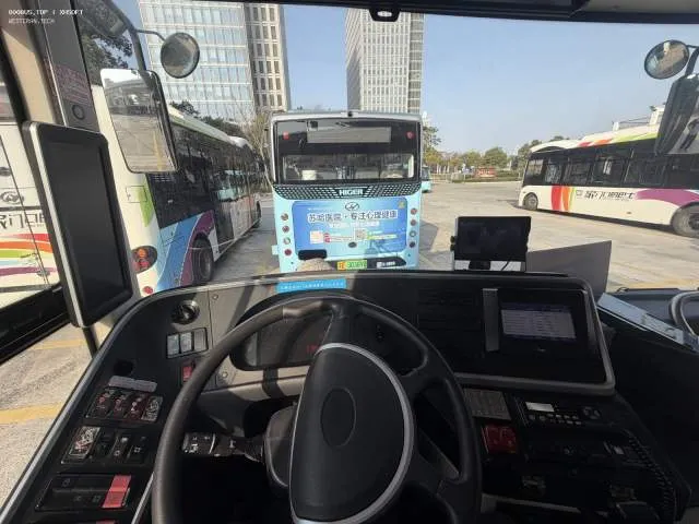 苏E08917D