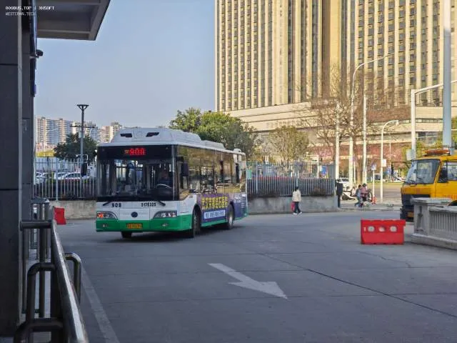 800BUS
