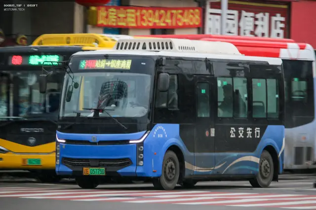 辽E 05775D