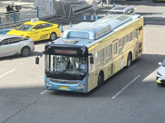 渝D 71692