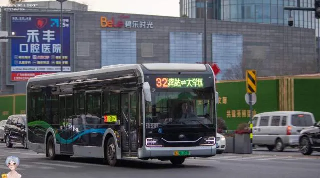 苏E 01282D