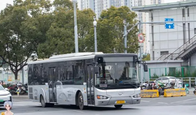 苏E 6R072