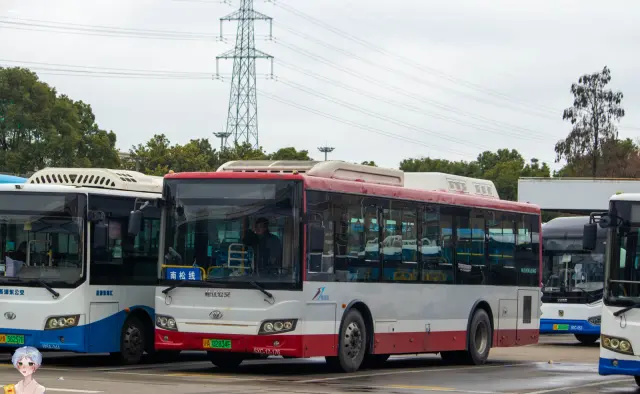 沪A 02834F