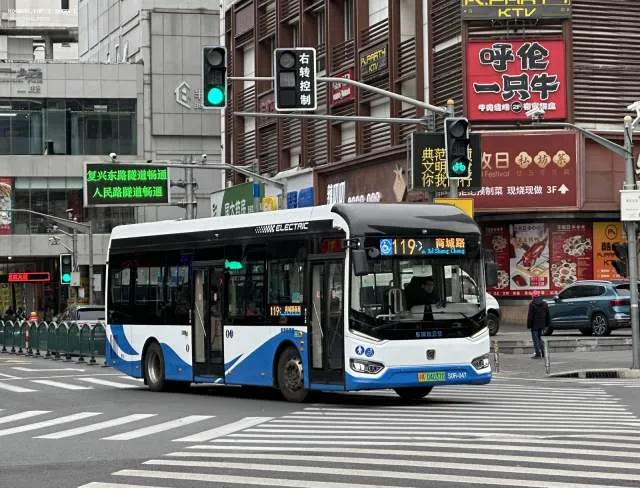 沪A·04037D