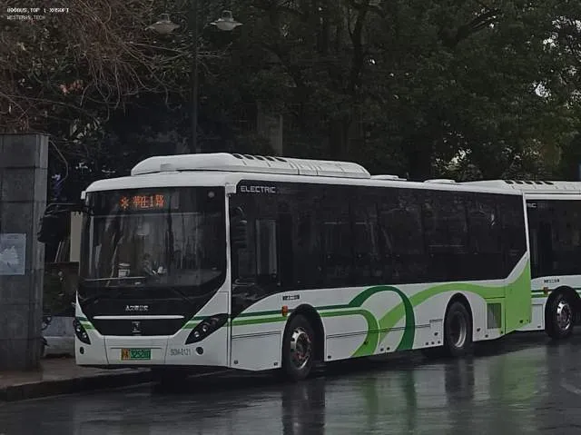 沪A 32528D