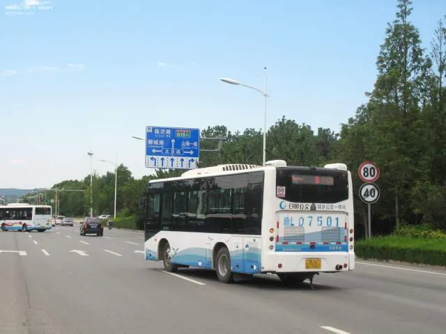 魯L D7501