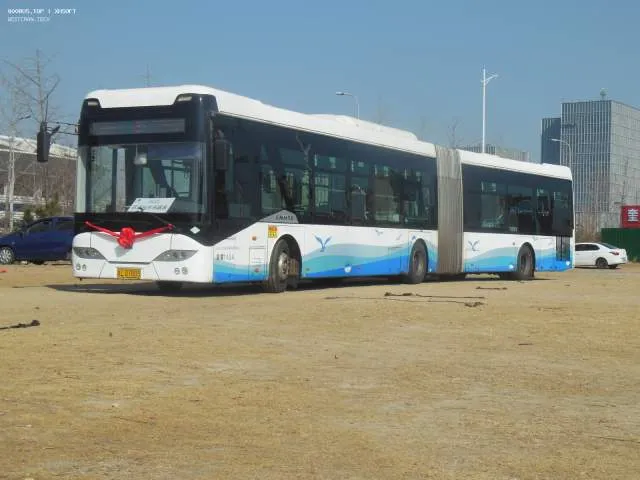鲁l·7805