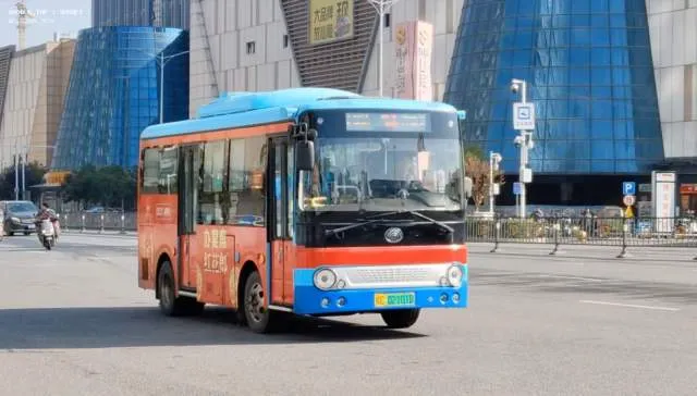 赣C02101D