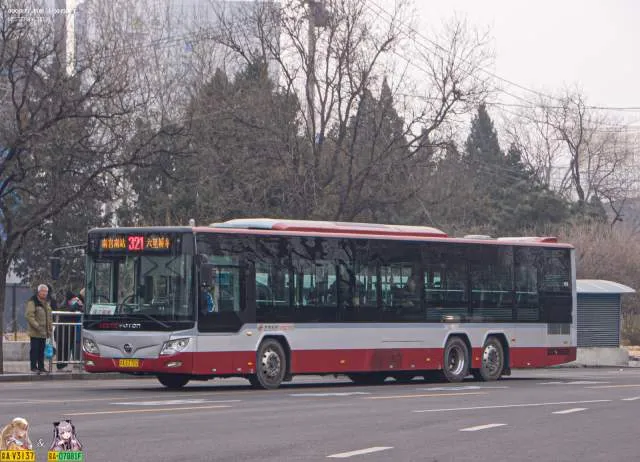 京AEZ702