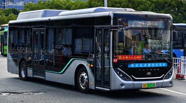 800BUS