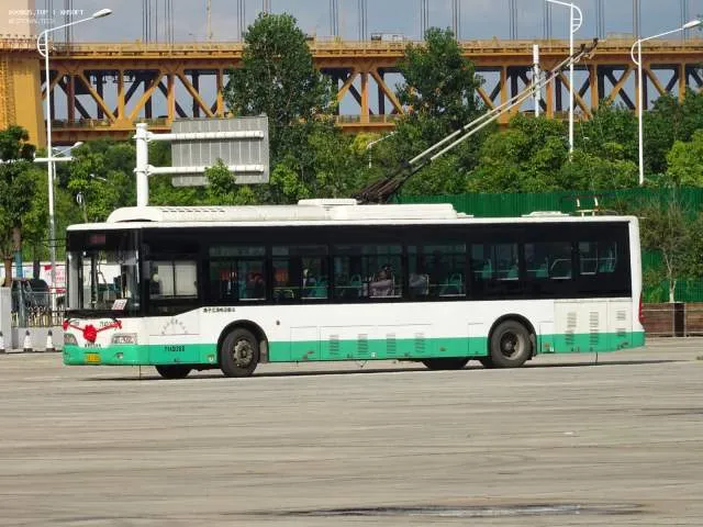 鄂A LC080