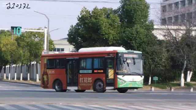 东山公交842路DS2394广通在开城路天旺路