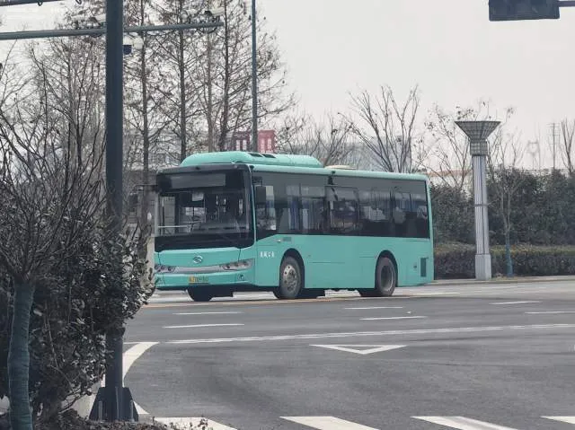 苏J00906D