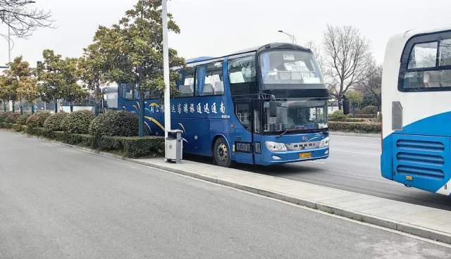 苏F28688