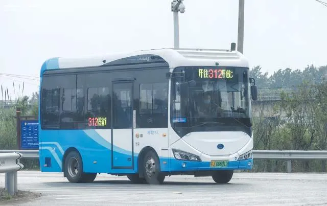 苏J06601D