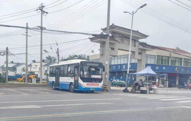 苏J01888D
