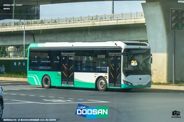 苏J 05512D