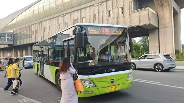 京A.AV881