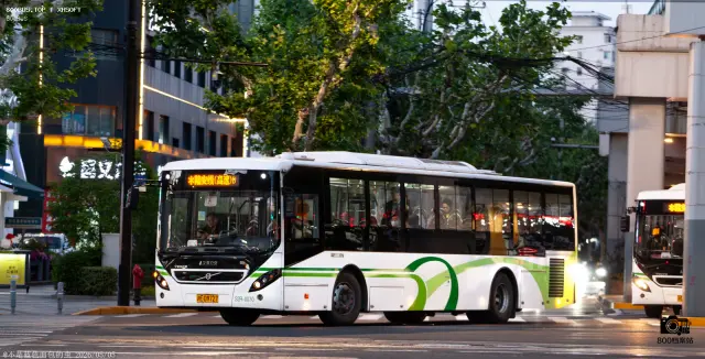 沪E D9727