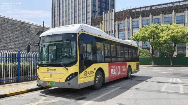 沪A·09977F/嘉定公交/SWH10-032