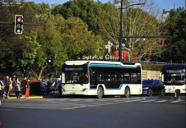 沪A58272D