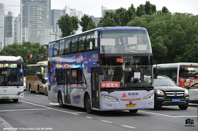 沪E B6727