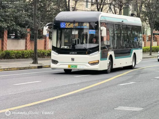 沪A 04578D