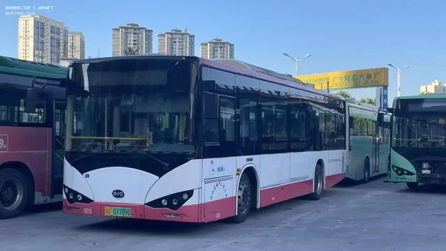 川X 07789D