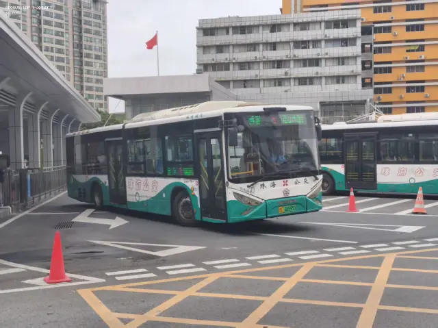 800BUS