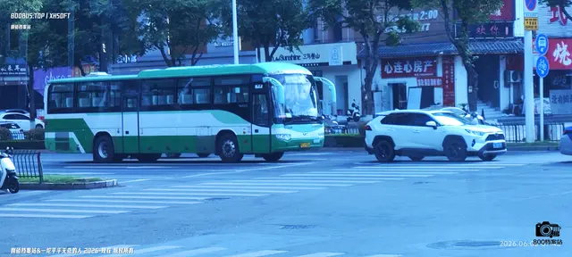 800BUS