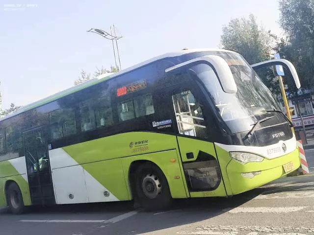 京A AU589