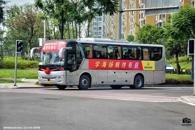 川A ES825