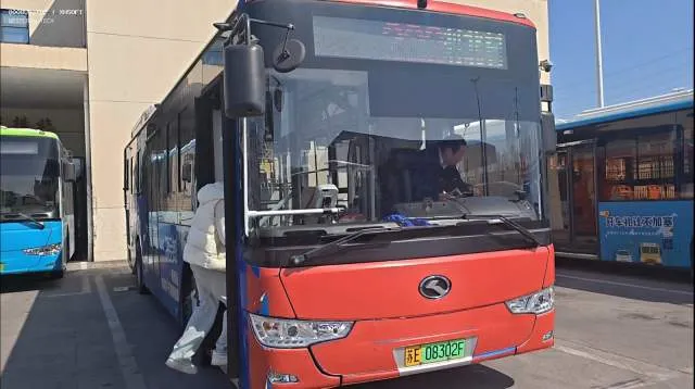 苏E 08302F